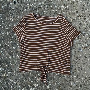 American Eagle orange and white tie front tee